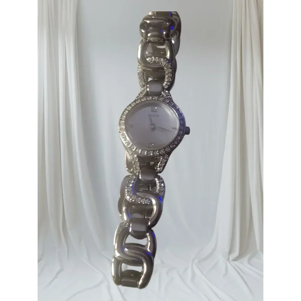 Guess Ladies Watch Elegant Dressy New‎ Battery Rhinestone accents 7 inch band
